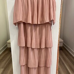 Elegant Pink Pleated Midi Dress